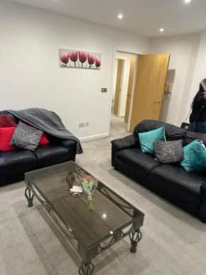 Private Double Room with Bath - 2 bed Flat